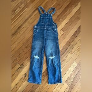H&M Blue Denim Overalls Girl’s Size 7. Adjustable Straps.